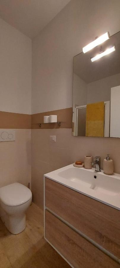 Houston House Apartment Милано Екстериор снимка