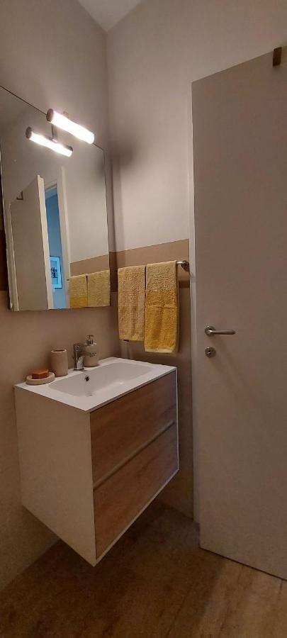 Houston House Apartment Милано Екстериор снимка